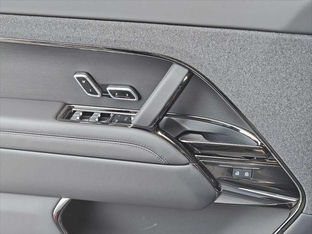 new 2025 Land Rover Range Rover Sport car, priced at $105,940