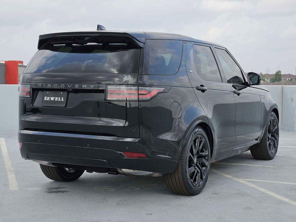 new 2025 Land Rover Discovery car, priced at $79,928
