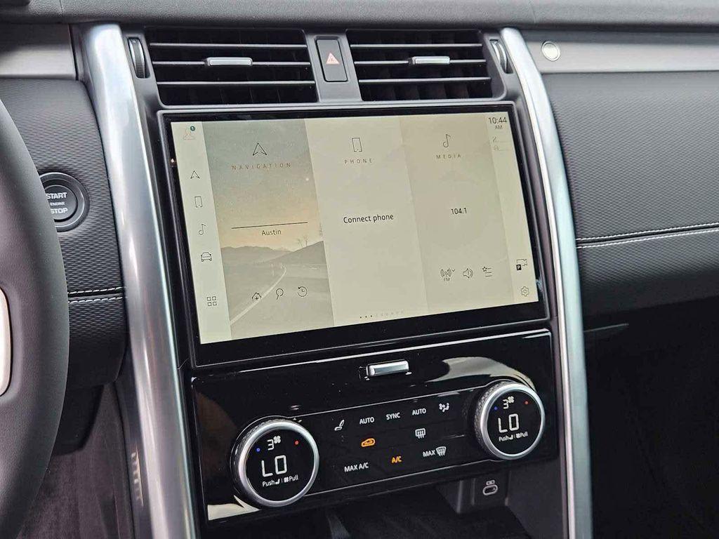 new 2025 Land Rover Discovery car, priced at $79,928