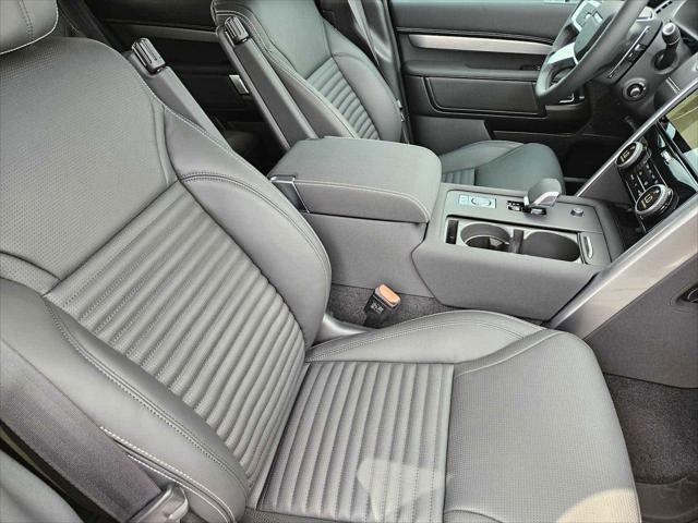new 2025 Land Rover Discovery car, priced at $79,928