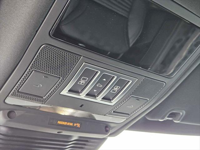 new 2025 Land Rover Discovery car, priced at $79,928