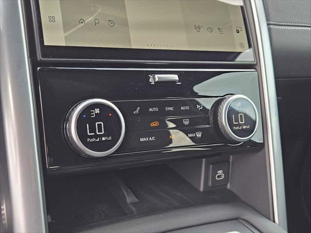 new 2025 Land Rover Discovery car, priced at $79,928