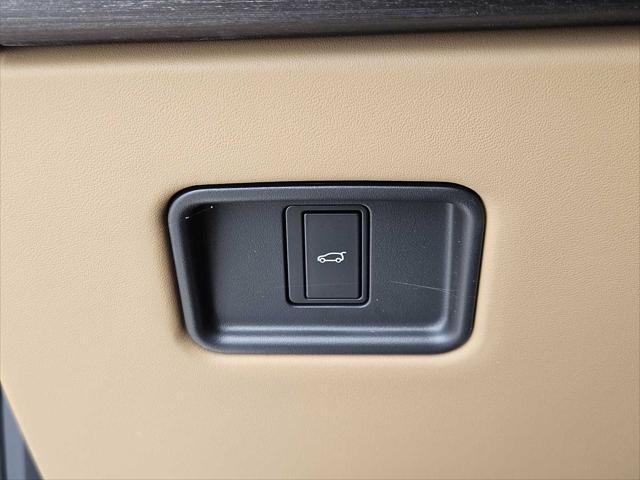 new 2025 Land Rover Range Rover car, priced at $154,280
