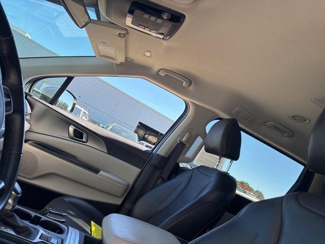 used 2023 Kia Carnival car, priced at $31,790