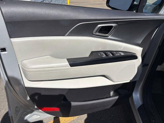 used 2023 Kia Carnival car, priced at $31,790
