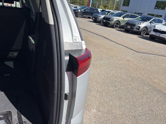 used 2023 Kia Carnival car, priced at $31,790