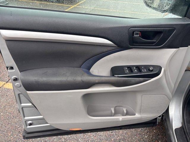 used 2017 Toyota Highlander car, priced at $17,790