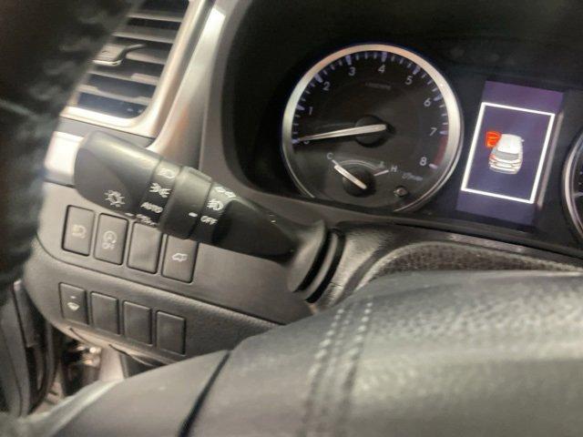 used 2018 Toyota Highlander car, priced at $24,991