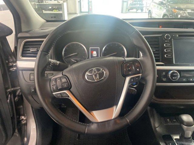 used 2018 Toyota Highlander car, priced at $24,991