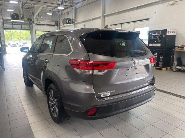 used 2018 Toyota Highlander car, priced at $24,991