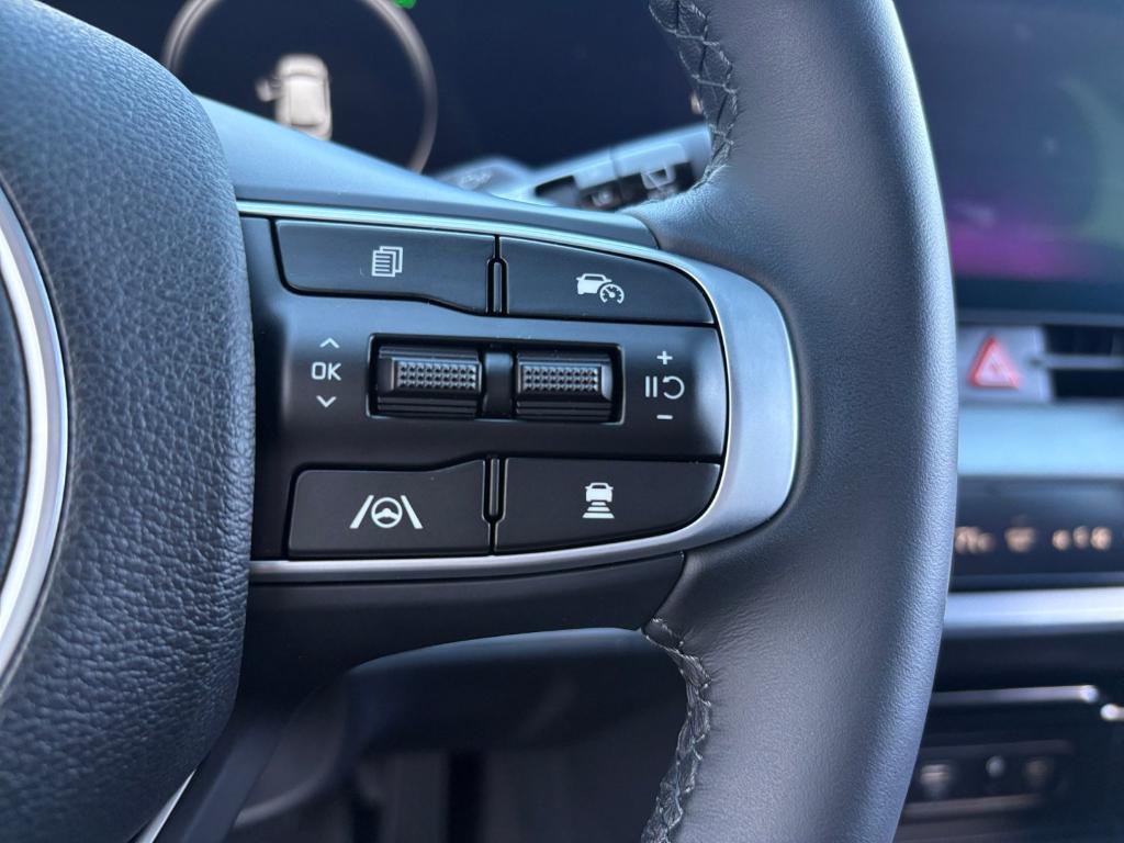 used 2025 Kia Sportage Hybrid car, priced at $36,295