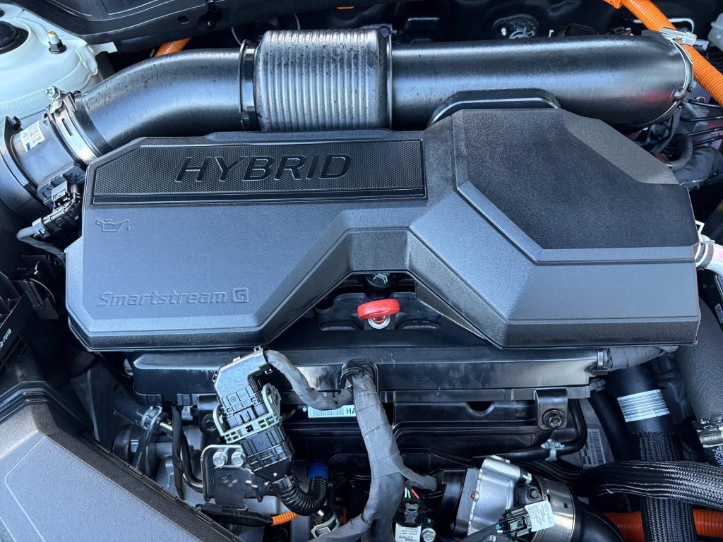 used 2025 Kia Sportage Hybrid car, priced at $36,295