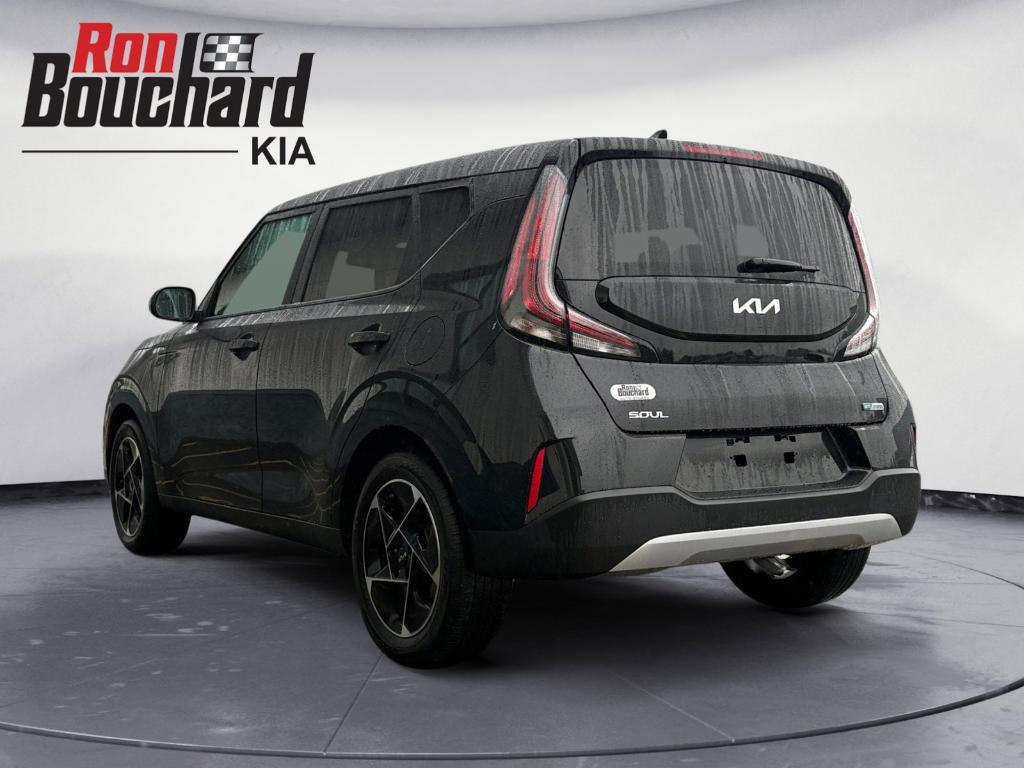 used 2024 Kia Soul car, priced at $20,892