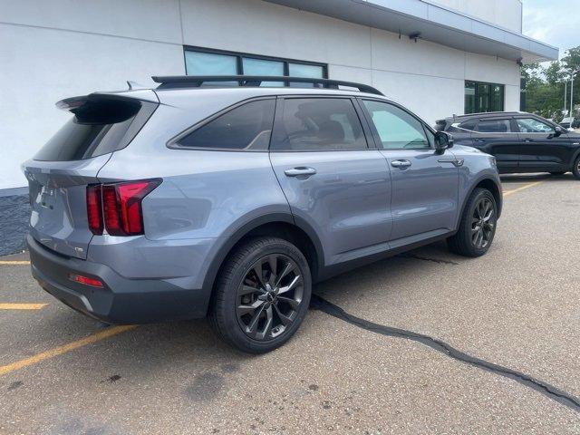 used 2023 Kia Sorento car, priced at $33,490