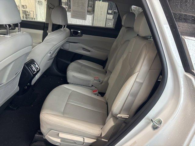 used 2022 Kia Sorento Hybrid car, priced at $26,990