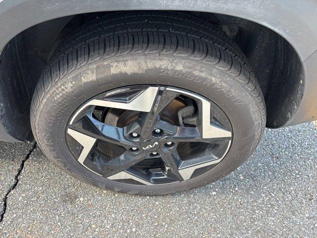 used 2024 Kia Seltos car, priced at $25,490