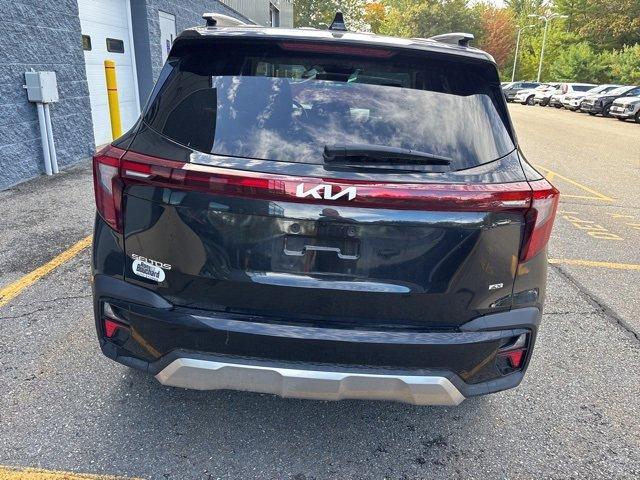 used 2024 Kia Seltos car, priced at $25,490