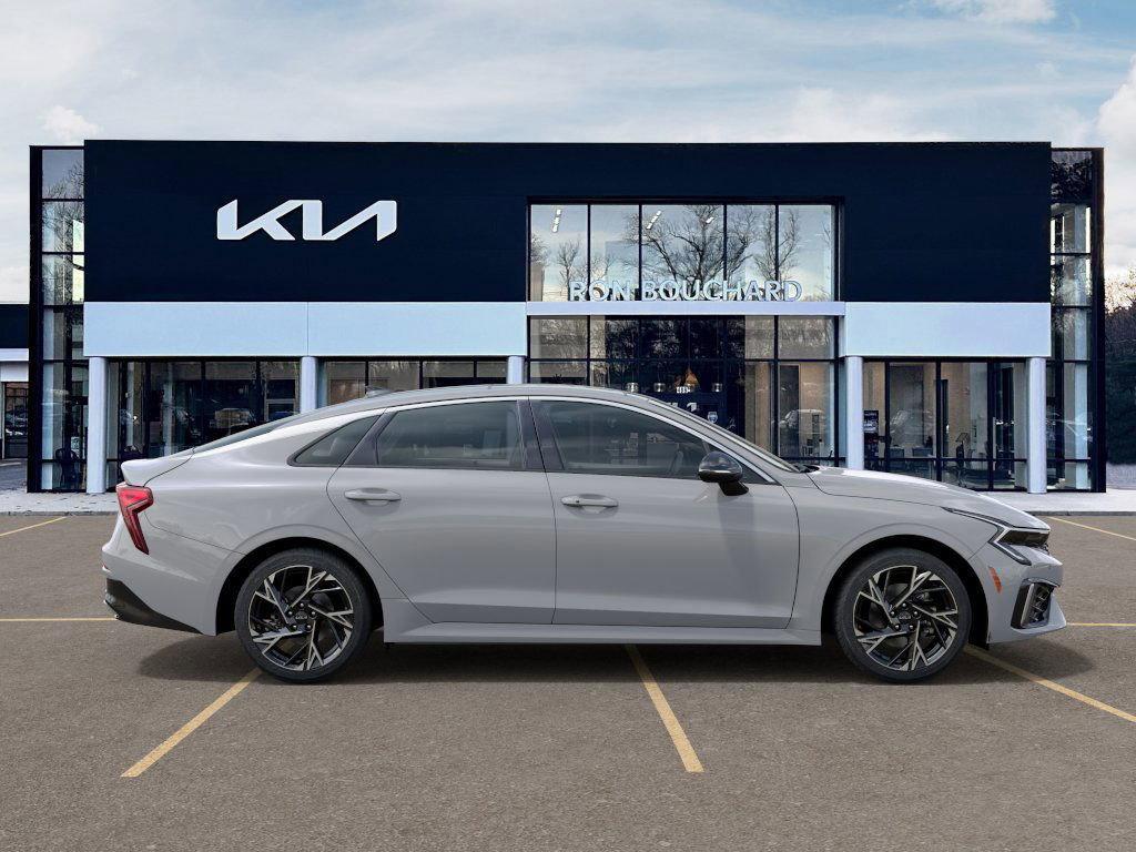 new 2025 Kia K5 car, priced at $33,940