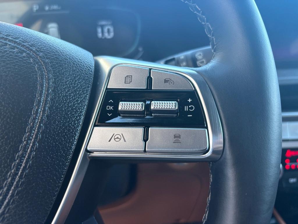 used 2025 Kia Telluride car, priced at $44,391