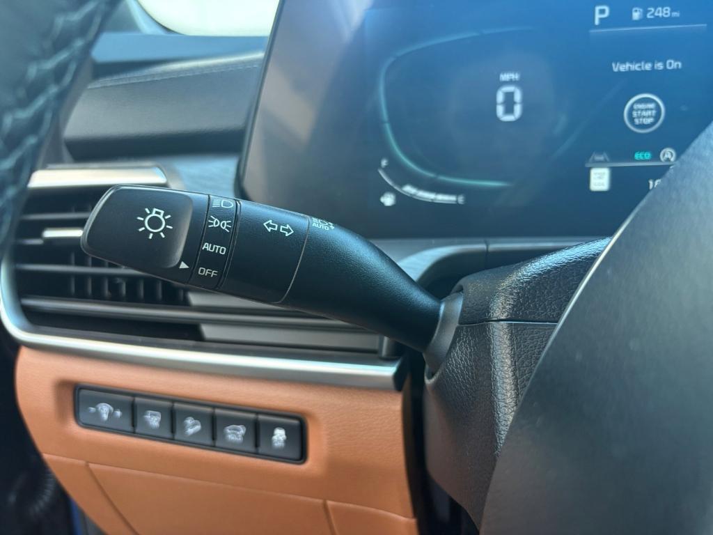 used 2025 Kia Telluride car, priced at $44,391