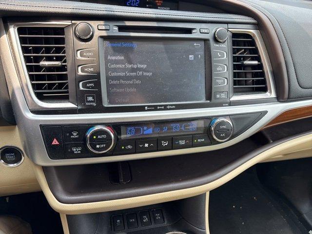 used 2018 Toyota Highlander car, priced at $26,490