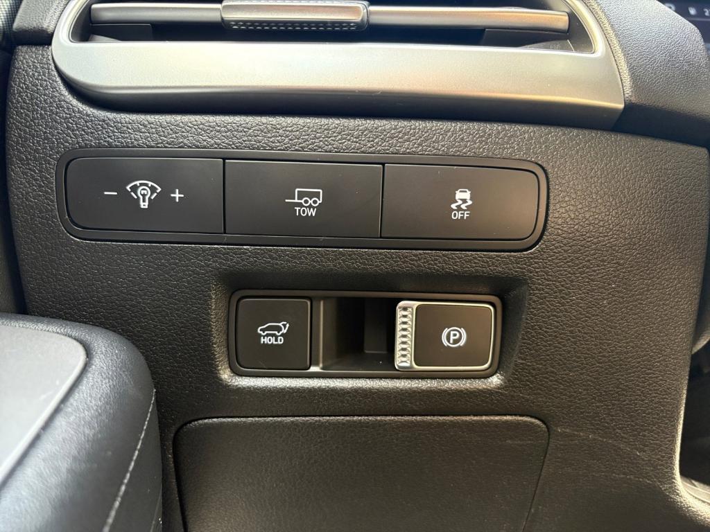 used 2025 Hyundai Palisade car, priced at $35,992