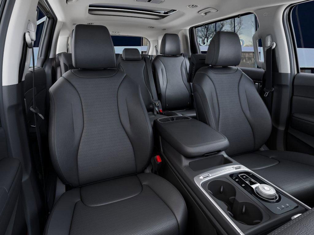 new 2025 Kia Carnival Hybrid car, priced at $57,100
