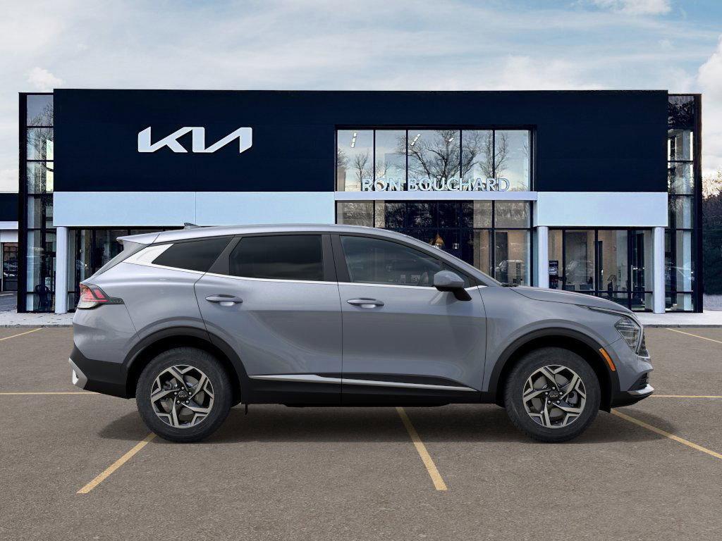 new 2025 Kia Sportage car, priced at $30,760