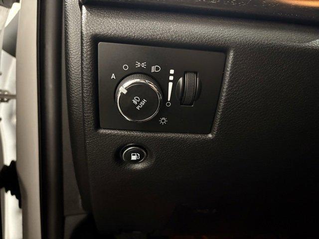 used 2017 Jeep Grand Cherokee car, priced at $15,392