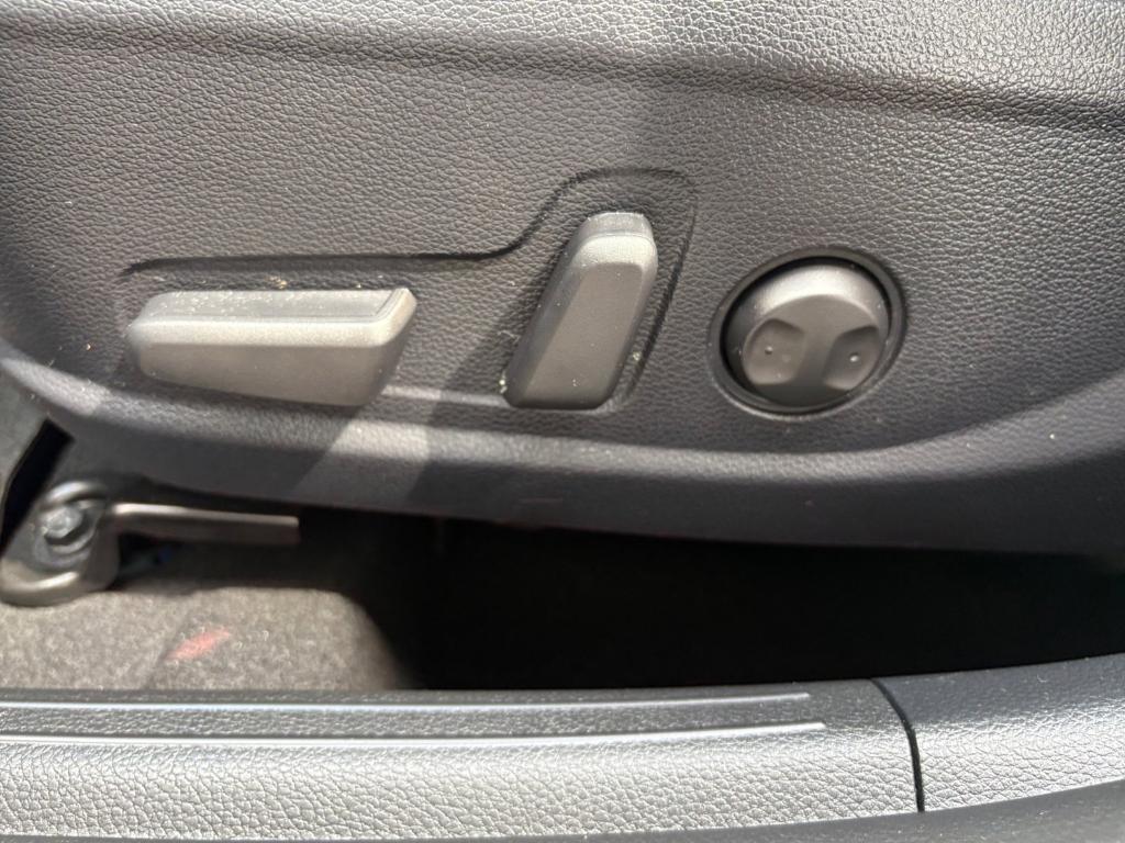 used 2024 Kia Seltos car, priced at $27,492