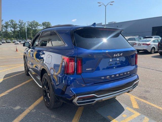 used 2022 Kia Sorento car, priced at $32,995