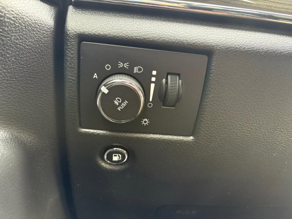 used 2015 Jeep Grand Cherokee car, priced at $14,590