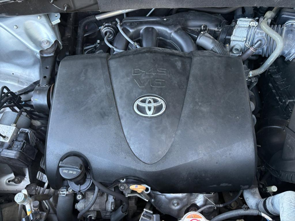 used 2019 Toyota Highlander car, priced at $24,293
