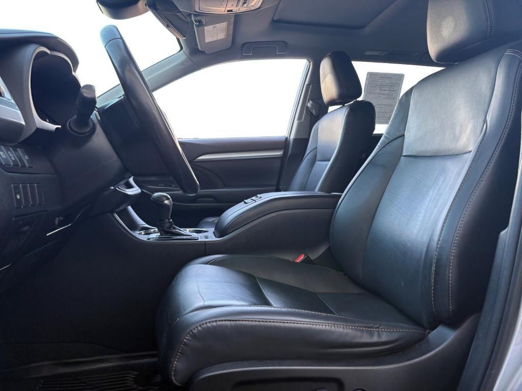 used 2019 Toyota Highlander car, priced at $24,293