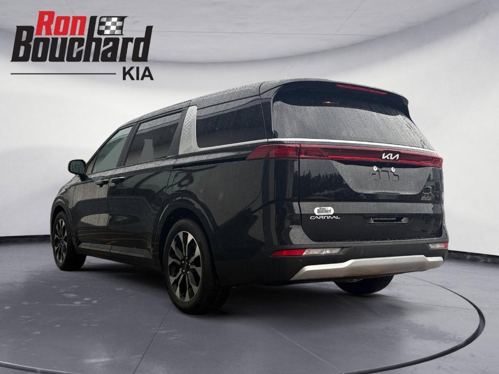 used 2023 Kia Carnival car, priced at $35,891