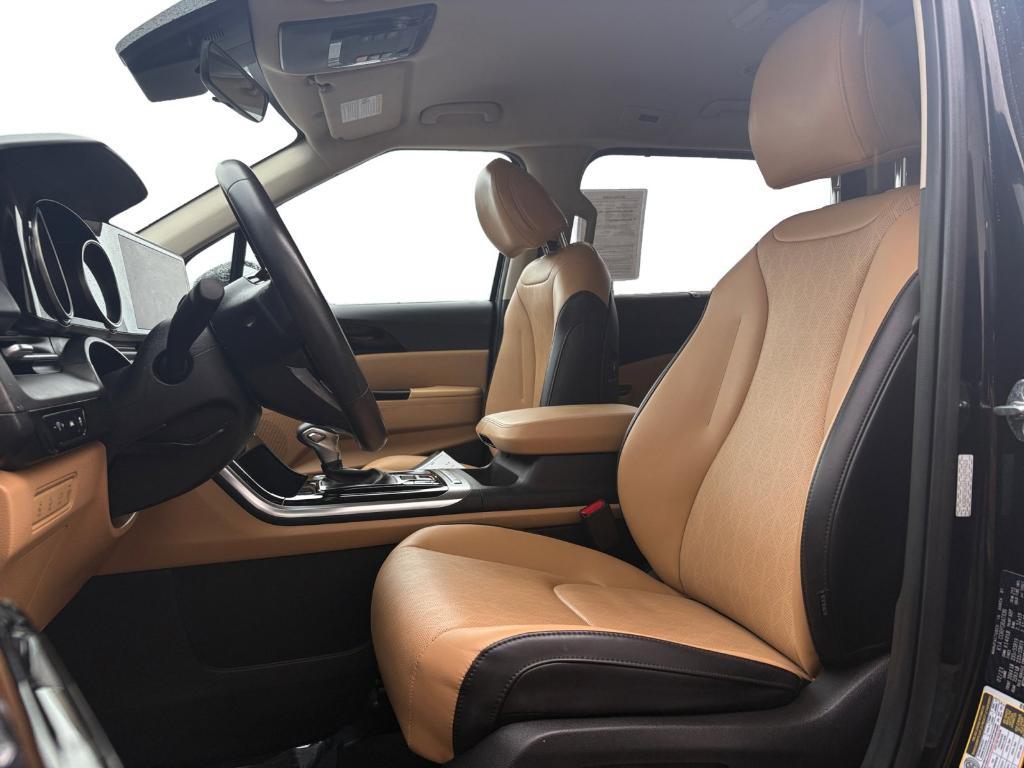 used 2023 Kia Carnival car, priced at $35,891