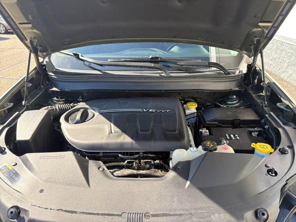 used 2019 Jeep Cherokee car, priced at $15,294