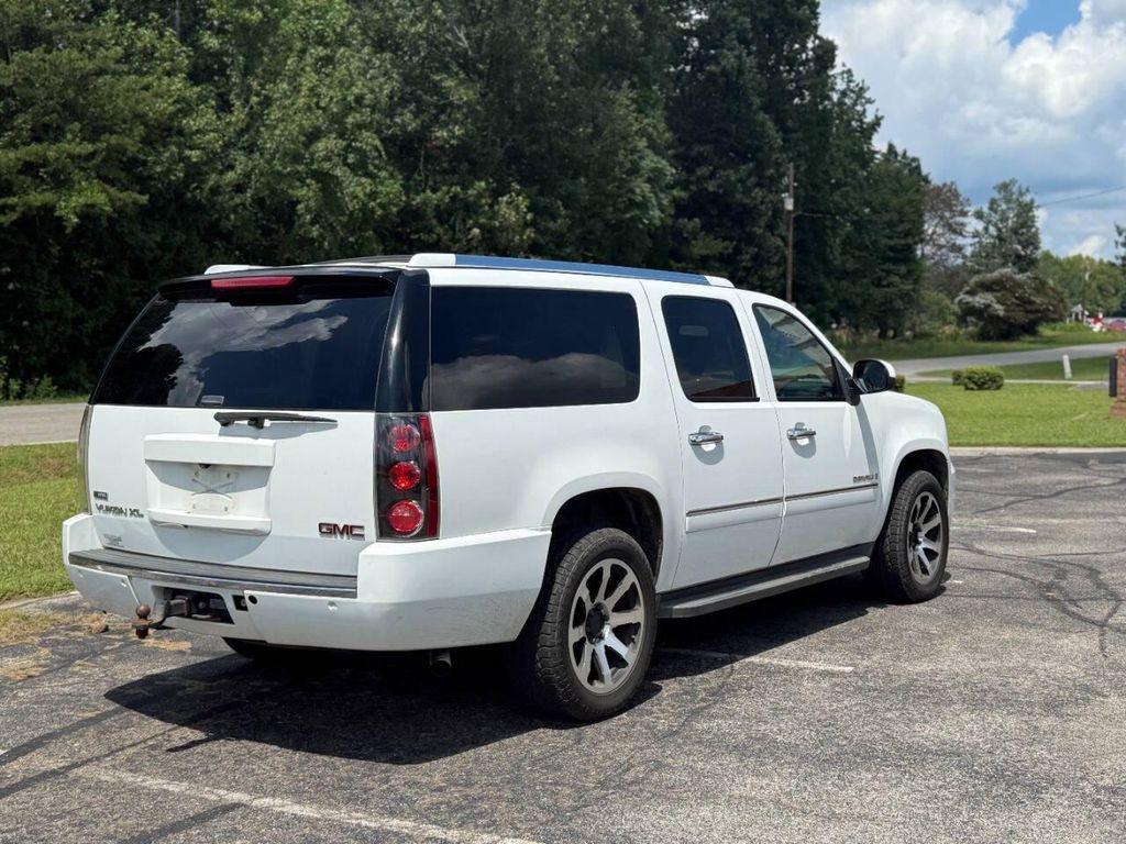 used 2009 GMC Yukon XL car, priced at $11,500
