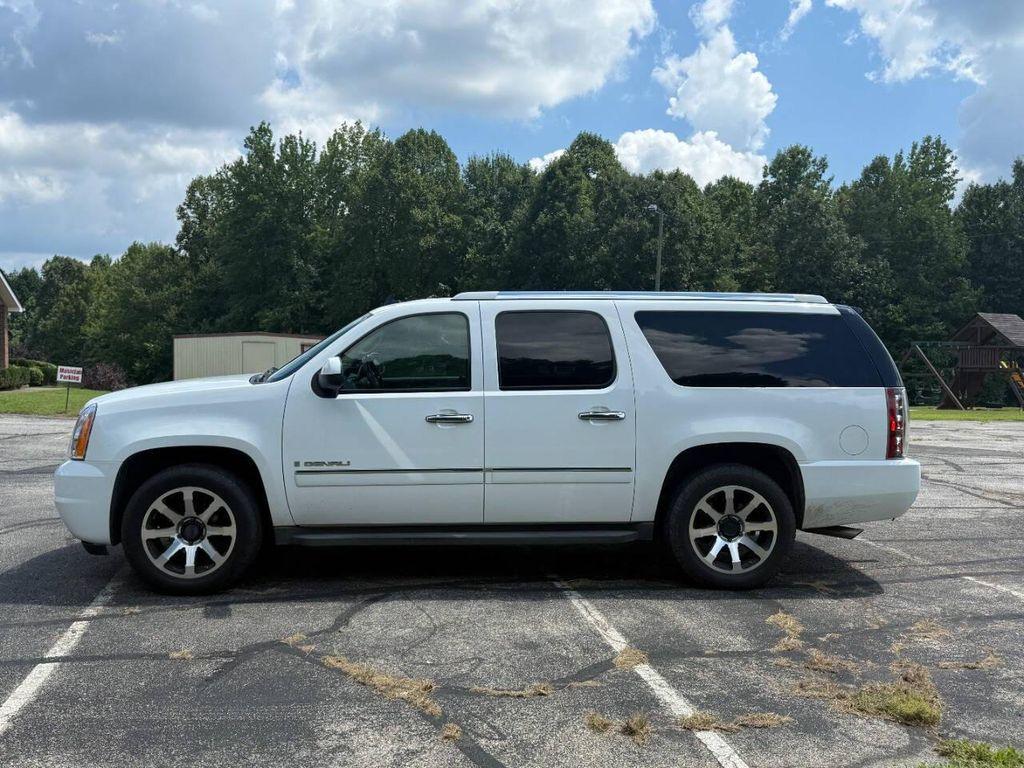 used 2009 GMC Yukon XL car, priced at $11,500