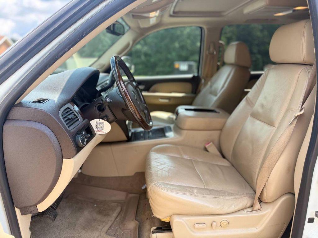 used 2009 GMC Yukon XL car, priced at $11,500