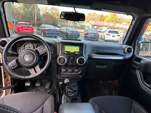 used 2015 Jeep Wrangler Unlimited car, priced at $18,500