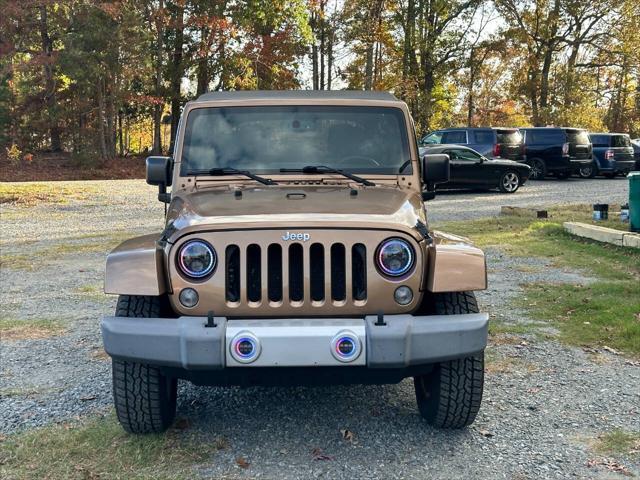 used 2015 Jeep Wrangler Unlimited car, priced at $18,500