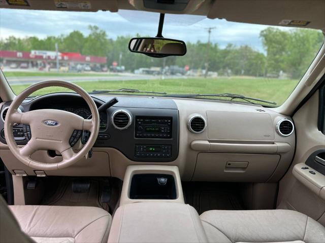 used 2003 Ford Expedition car, priced at $9,000
