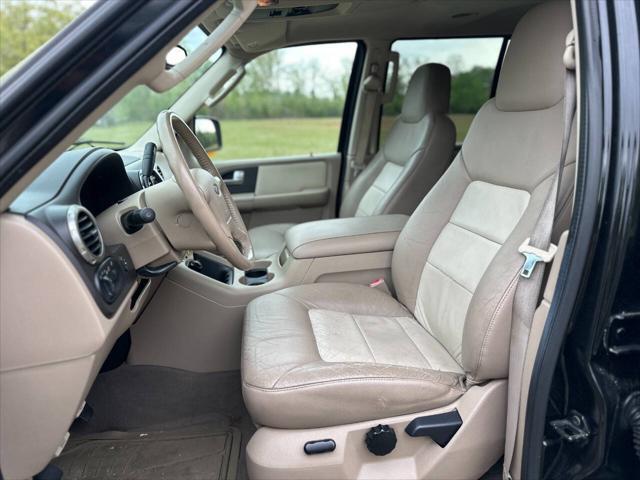 used 2003 Ford Expedition car, priced at $9,000