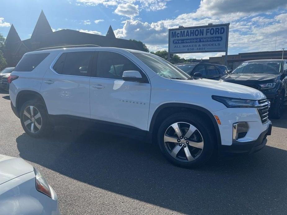 used 2022 Chevrolet Traverse car, priced at $30,975