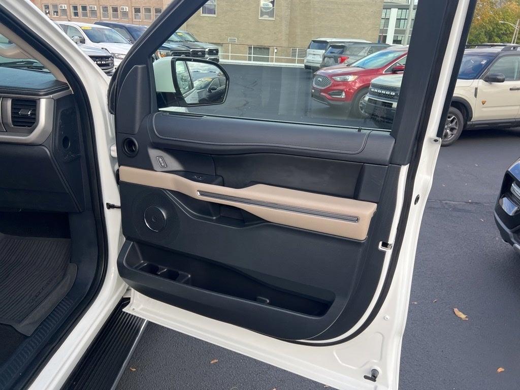 used 2022 Ford Expedition Max car, priced at $46,000