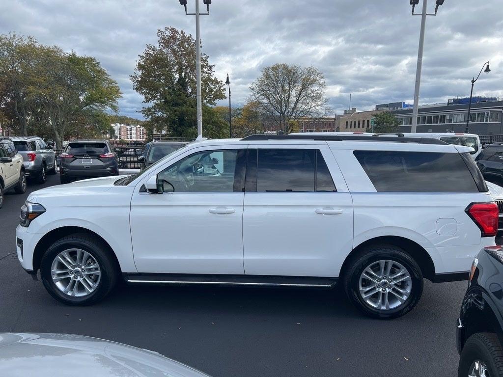 used 2022 Ford Expedition Max car, priced at $46,000