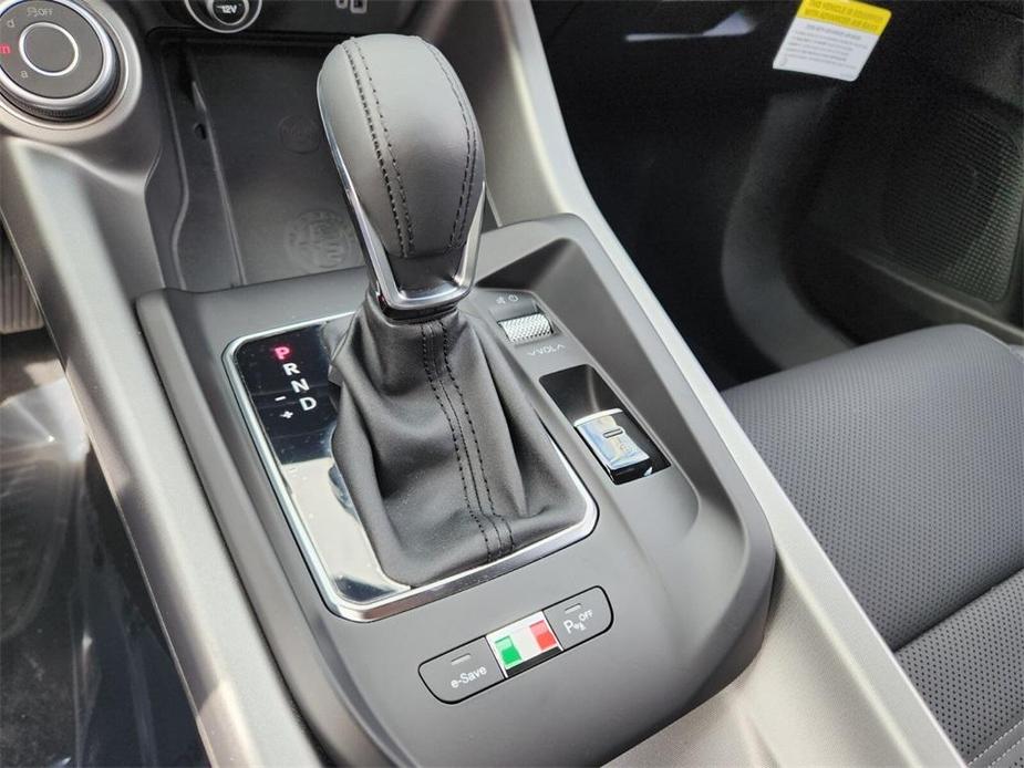 new 2024 Alfa Romeo Tonale car, priced at $55,645