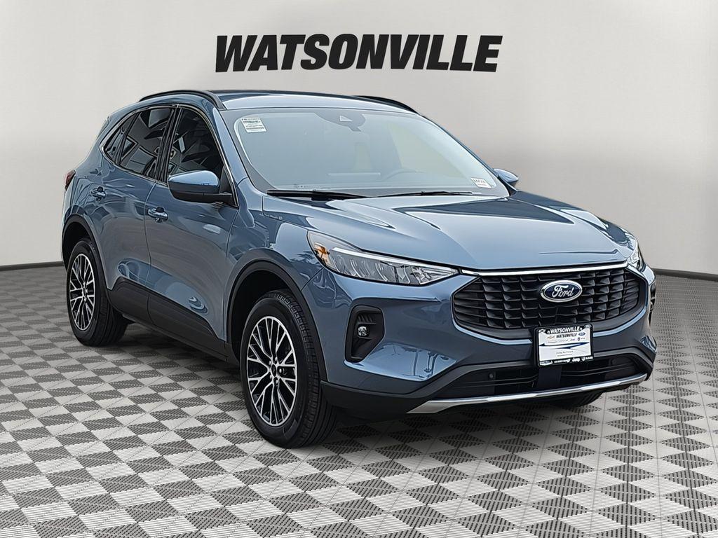 new 2025 Ford Escape car, priced at $30,493