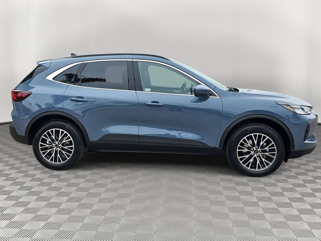 new 2025 Ford Escape car, priced at $30,493